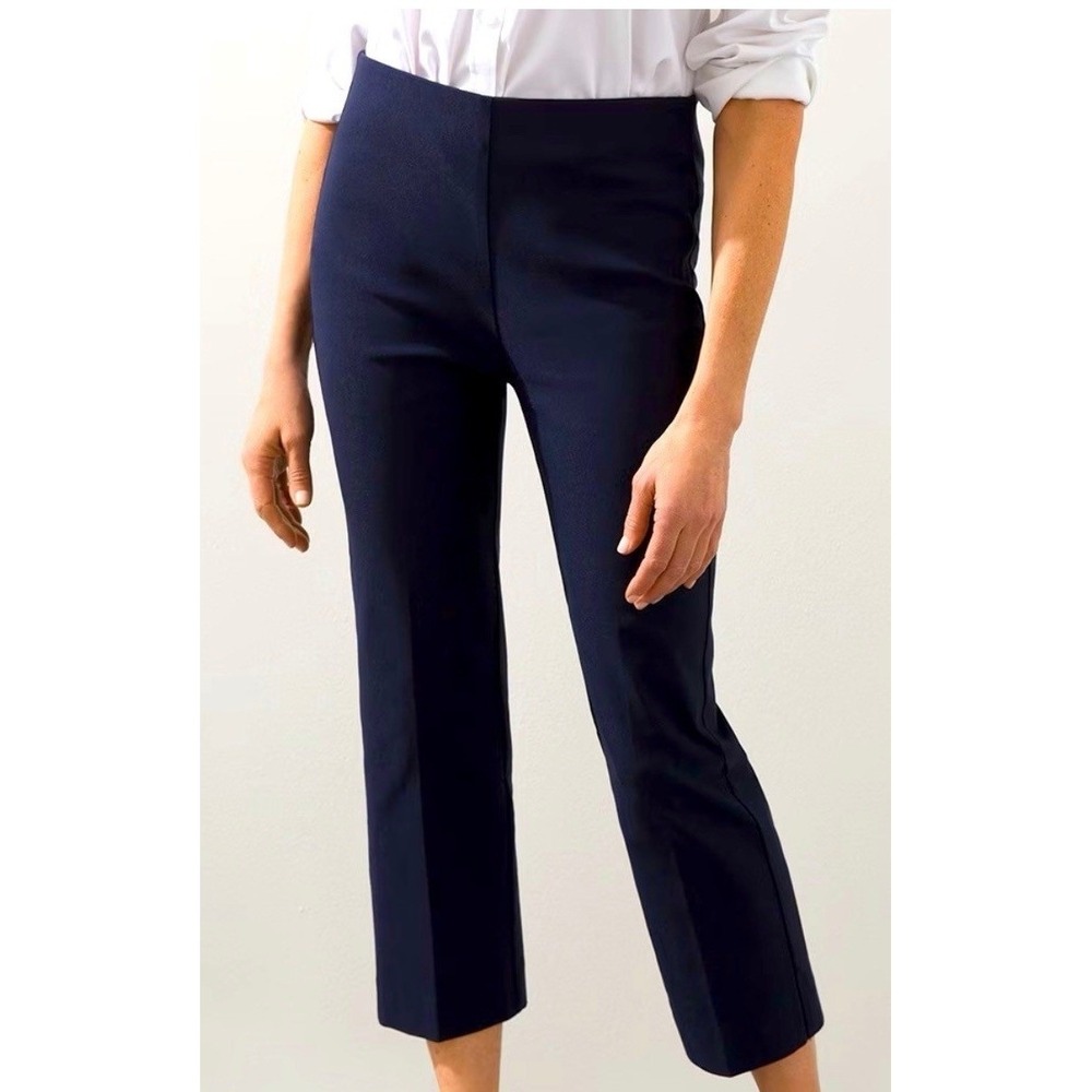 NWT Chico's Size 0.5 (US 6) Juliet So Slimming Straight Leg Crops Navy Comfy
